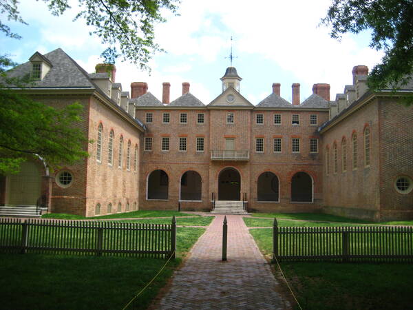 College of William and Mary in Williamsburg Jefferson studeerde aan het College of William and Mary in Williamsburg
