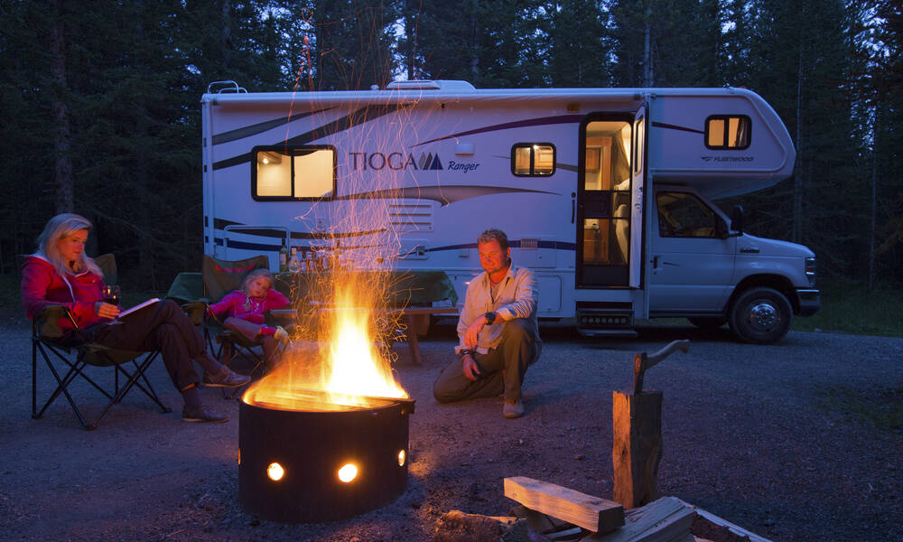 Camperhuur Amerika - El Monte Camperhuur Amerika bij El Monte, op de camping