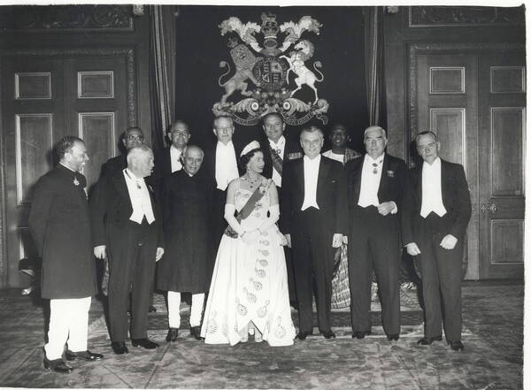 Queen Elizabeth II bij Buckingham Palace Commonwealth Day in Canada