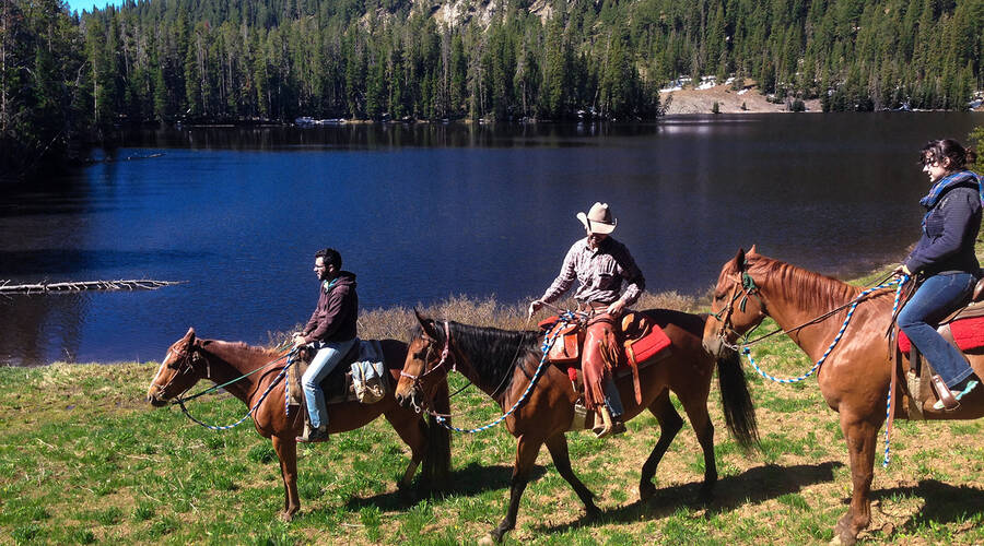 Parade Rest Guest Ranch Montana